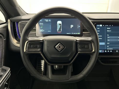 Used 2024 Rivian R1S Adventure image 28
