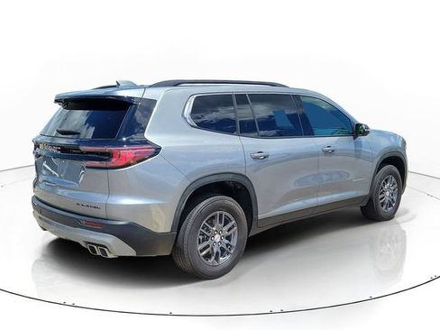 Used 2025 GMC Acadia Elevation FWD image 3