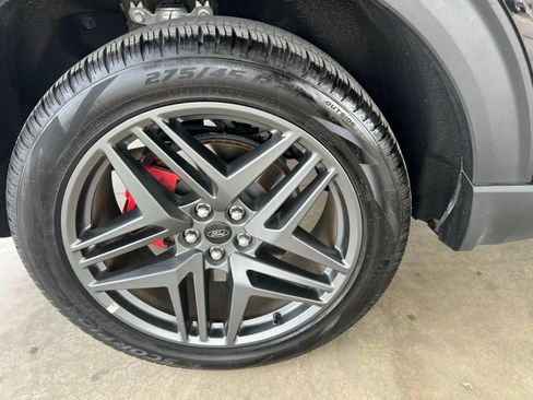 Used 2025 Ford Explorer ST-Line w/ ST-Line Street Pack image 31