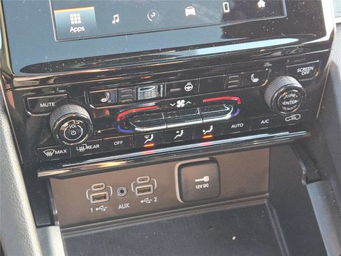 Certified 2024 Jeep Grand Cherokee Altitude image 30