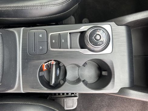 Used 2022 Ford Escape SEL image 16