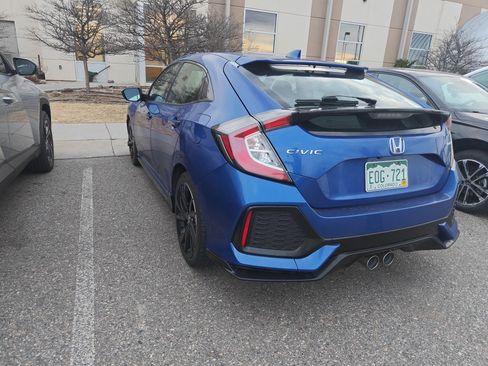Used 2017 Honda Civic Sport image 4