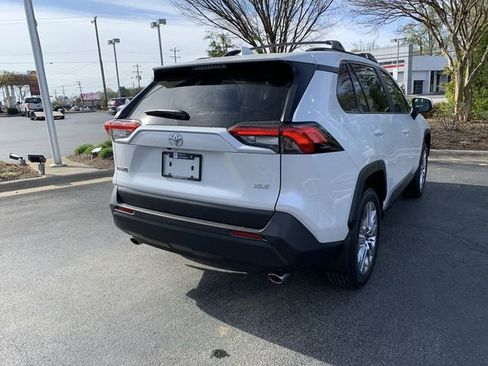 Certified 2025 Toyota RAV4 XLE Premium image 8