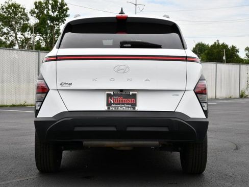 Used 2024 Hyundai Kona SEL AWD/4WD image 6