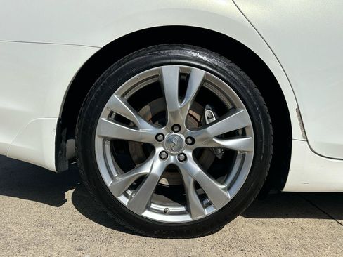 Used 2015 INFINITI Q70 5.6 w/ Sport Package RWD image 12