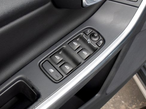 Used 2016 Volvo S60 T5 Cross Country Platinum w/ Protection Package image 11