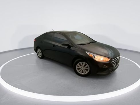 Used 2022 Hyundai Accent SE FWD image 8