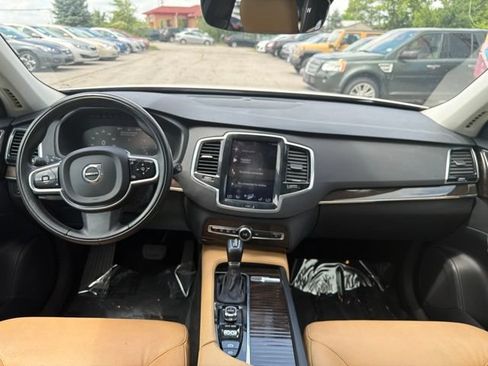 Used 2016 Volvo XC90 T6 Momentum AWD/4WD image 7