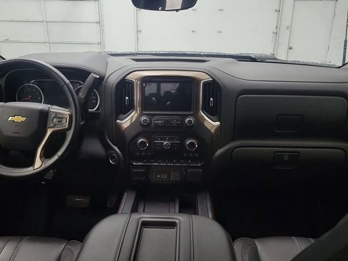 Used 2021 Chevrolet Silverado 2500 High Country w/ Technology Package image 4