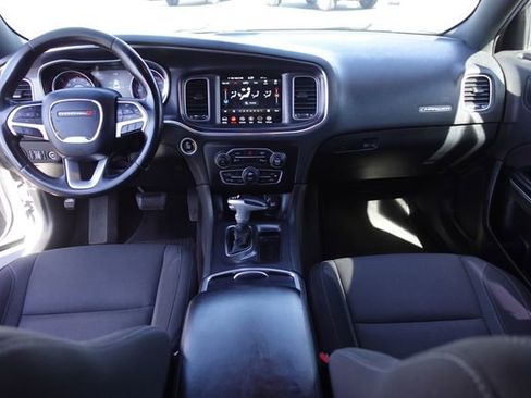 Used 2018 Dodge Charger SXT Plus image 4