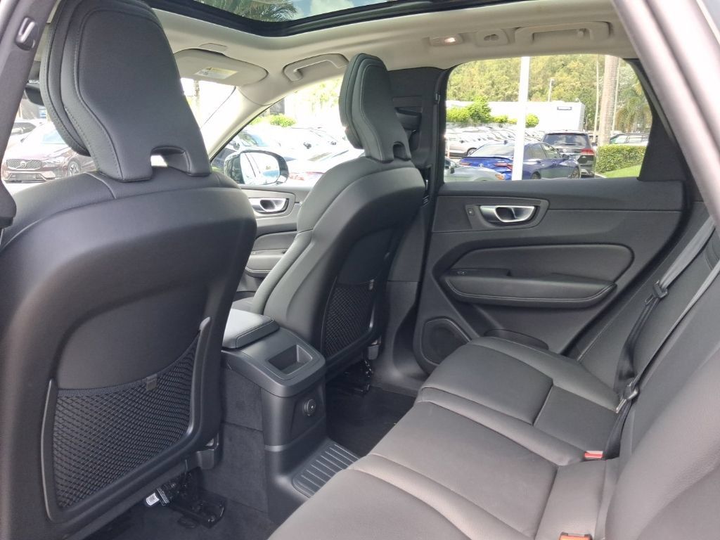 Certified 2024 Volvo XC60 T8 Plus w/ Protection Package Premier AWD/4WD image 6