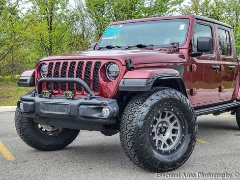 Used 2021 Jeep Gladiator Sport AWD/4WD image 2