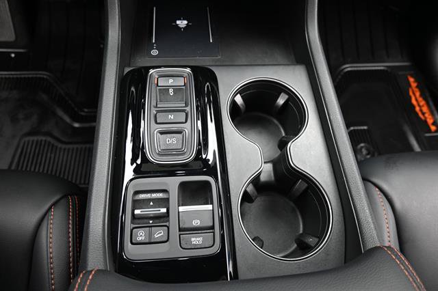 Used 2023 Honda Pilot TrailSport image 14
