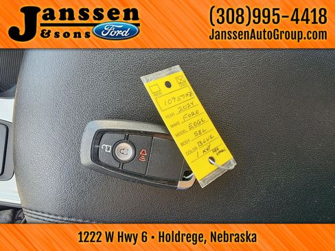 Used 2024 Ford Edge SEL image 24