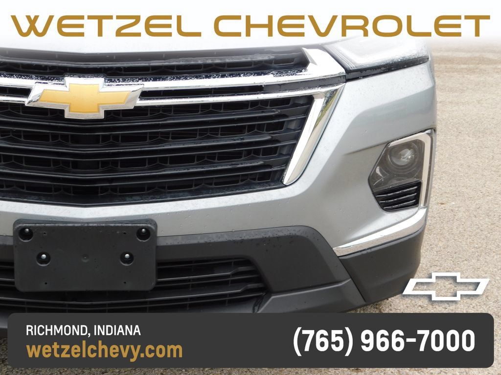 Certified 2023 Chevrolet Traverse LS FWD image 9