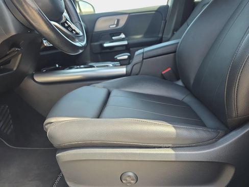 Certified 2021 Mercedes-Benz GLA 250 image 28