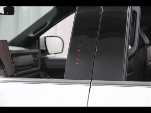 Certified 2023 Ford Expedition Limited AWD/4WD image 4