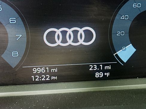 Used 2023 Audi Q3 2.0T Premium w/ Convenience Package AWD/4WD image 18