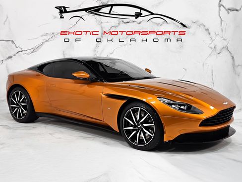 Used 2017 Aston Martin DB11 V12 RWD image 1