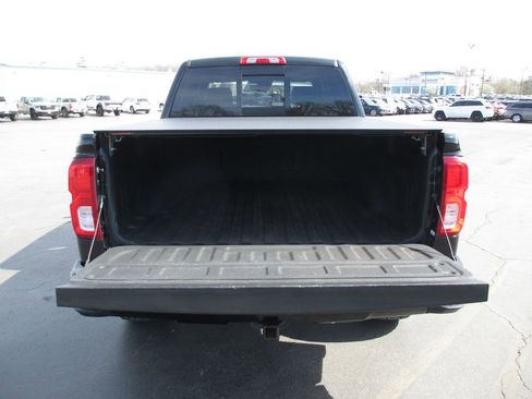 Used 2017 Chevrolet Silverado 1500 High Country image 9