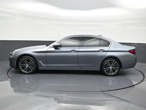 Used 2022 BMW 540i w/ Convenience Package RWD image 2