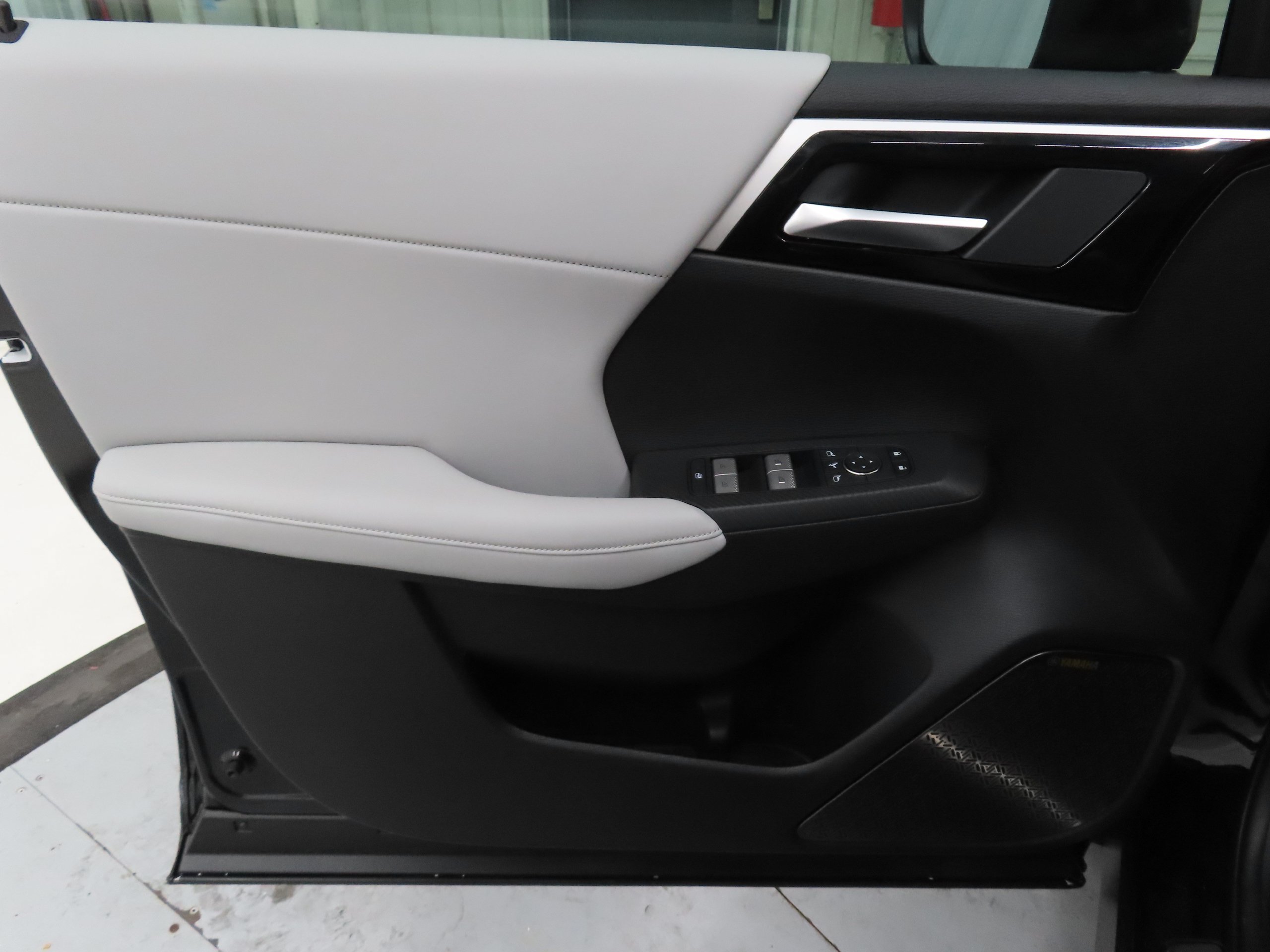 New 2026 Mitsubishi Outlander SE FWD image 10