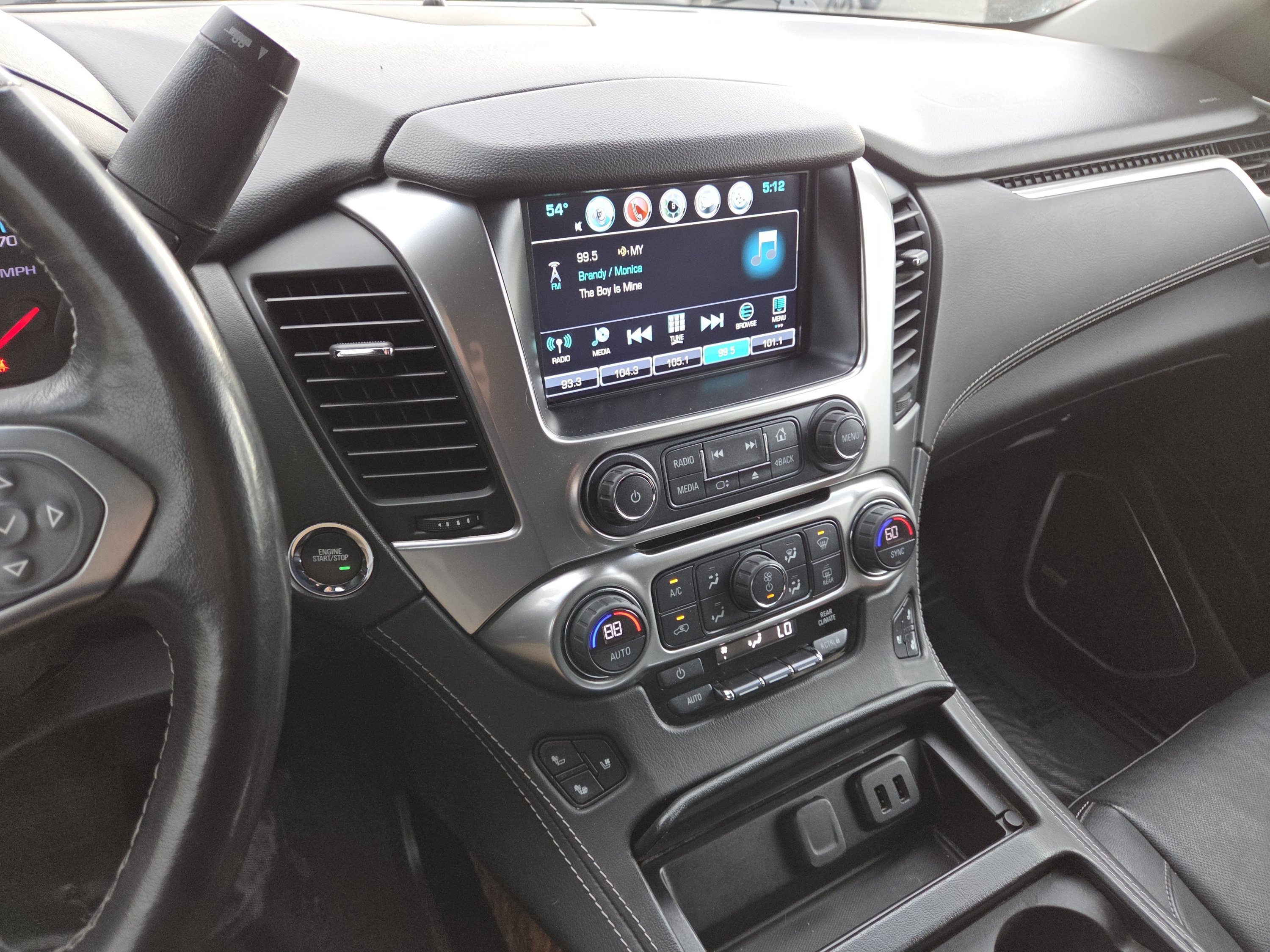 Used 2019 Chevrolet Suburban Premier AWD/4WD image 38