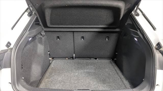 Used 2024 Volkswagen ID.4 2WD image 17