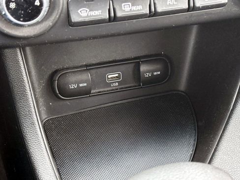 Used 2020 Kia Sportage LX image 26