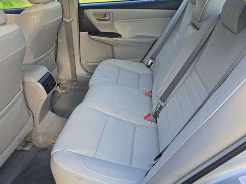 Used 2016 Toyota Camry XLE FWD image 8