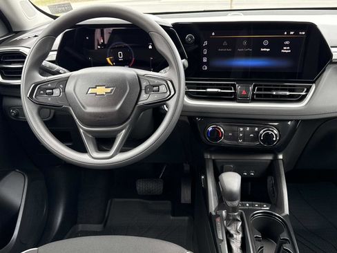 New 2026 Chevrolet TrailBlazer LT image 2