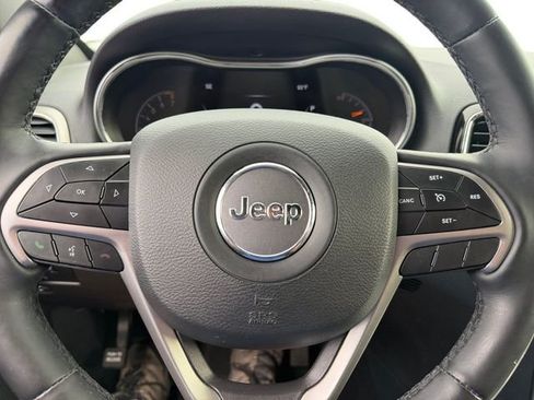 Certified 2020 Jeep Grand Cherokee Laredo w/ Quick Order Package 2BN North AWD/4WD image 20