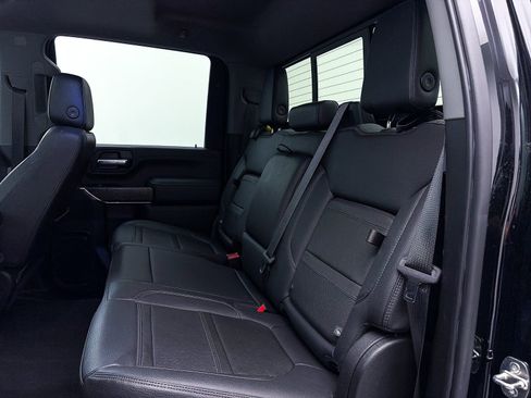 Used 2022 GMC Sierra 3500 Denali w/ Denali Ultimate Package AWD/4WD image 56