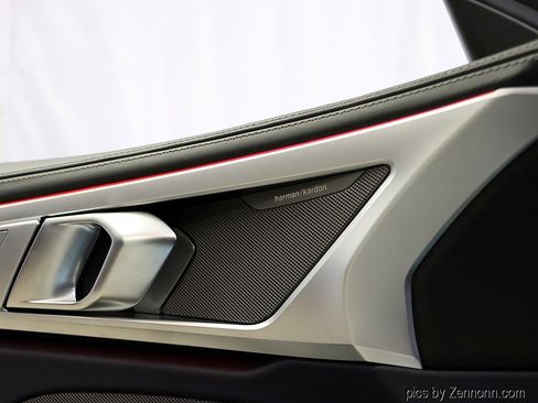 Used 2025 BMW M850i xDrive Coupe image 28