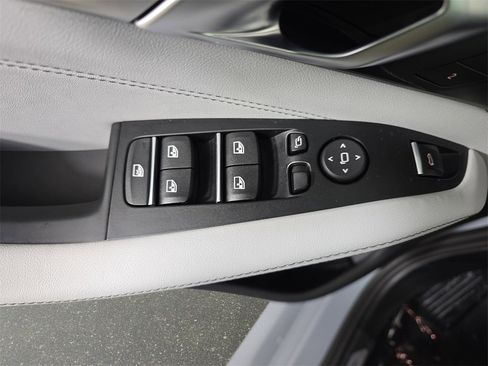 Certified 2025 BMW X5 xDrive40i w/ M Sport Package image 28