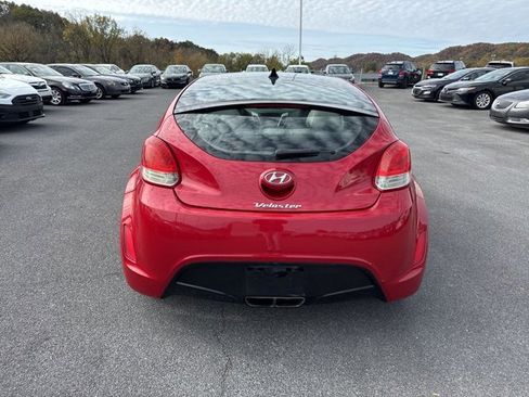 Used 2013 Hyundai Veloster Base w/ Style Pkg image 7