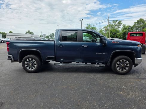 Used 2024 Chevrolet Silverado 2500 LT w/ All Star Edition AWD/4WD image 5