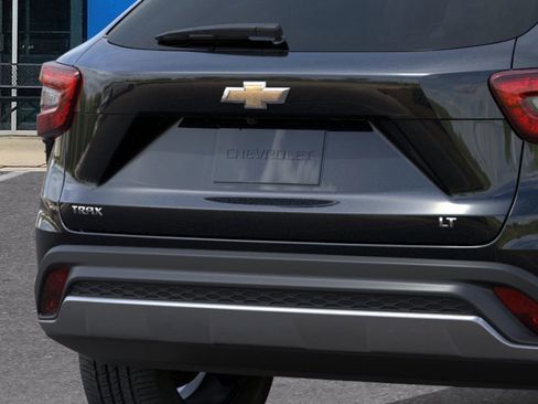 New 2026 Chevrolet Trax LT image 38