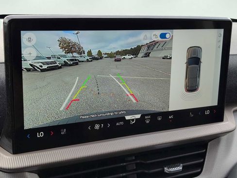 New 2026 Ford Explorer Active RWD image 19