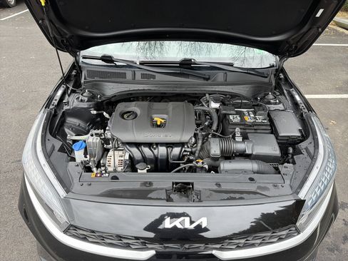 Used 2022 Kia Forte LXS w/ LXS Technology Package image 32