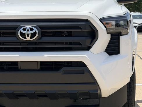 Used 2024 Toyota Tacoma SR RWD image 8