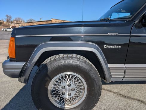 Used 1993 Jeep Cherokee Country image 36