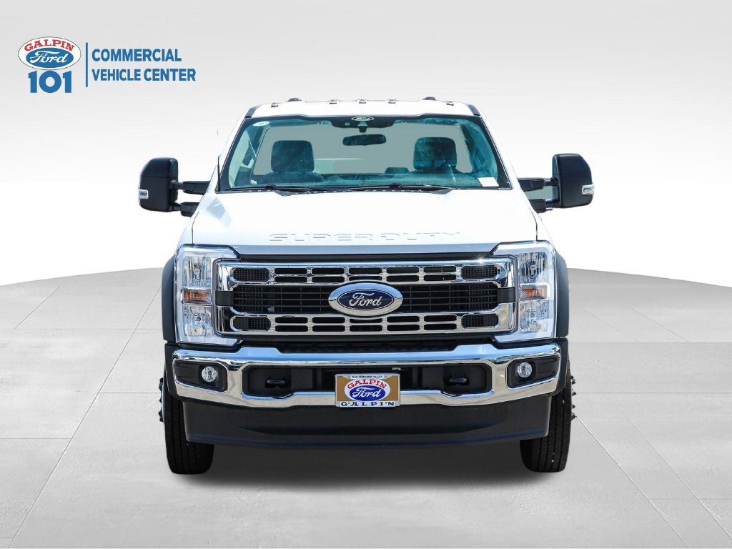 New 2025 Ford F550 2WD Regular Cab Super Duty image 2