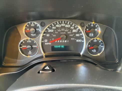 Used 2021 GMC Savana 3500 Extended w/ Power Convenience Package RWD image 12