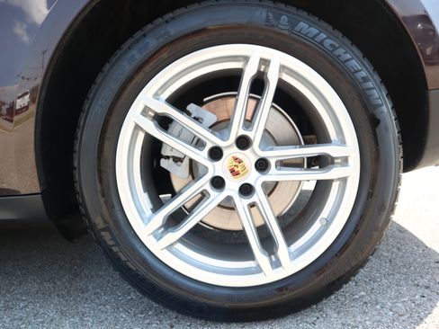 Used 2015 Porsche Macan S AWD/4WD image 11