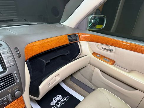 Used 2005 Lexus LS 430 RWD image 49