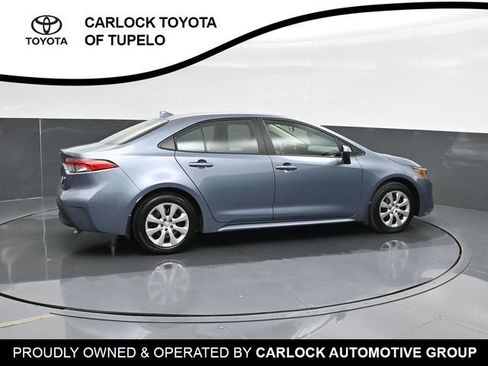 Used 2026 Toyota Corolla LE FWD image 4