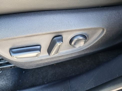 Used 2024 Toyota Highlander XLE image 15