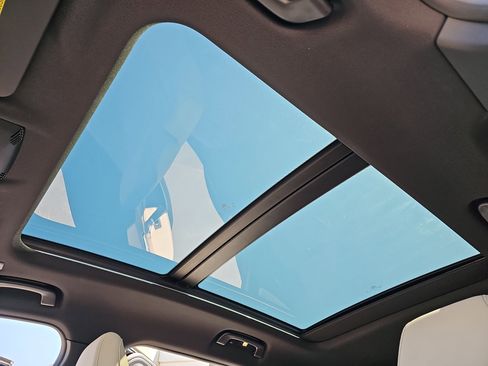 Used 2025 BMW X1 xDrive28i w/ Convenience Package image 30