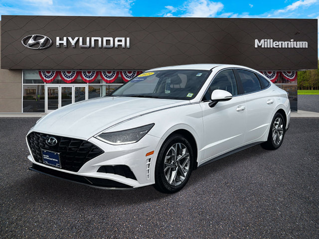 Certified 2023 Hyundai Sonata SEL w/ Cargo Package FWD image 2